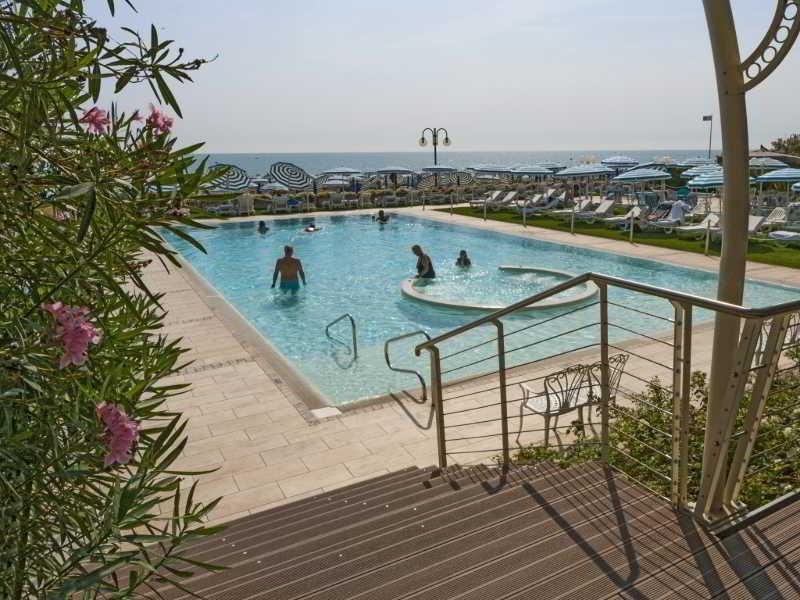 Hotel Le Soleil Lido di Jesolo Exterior photo