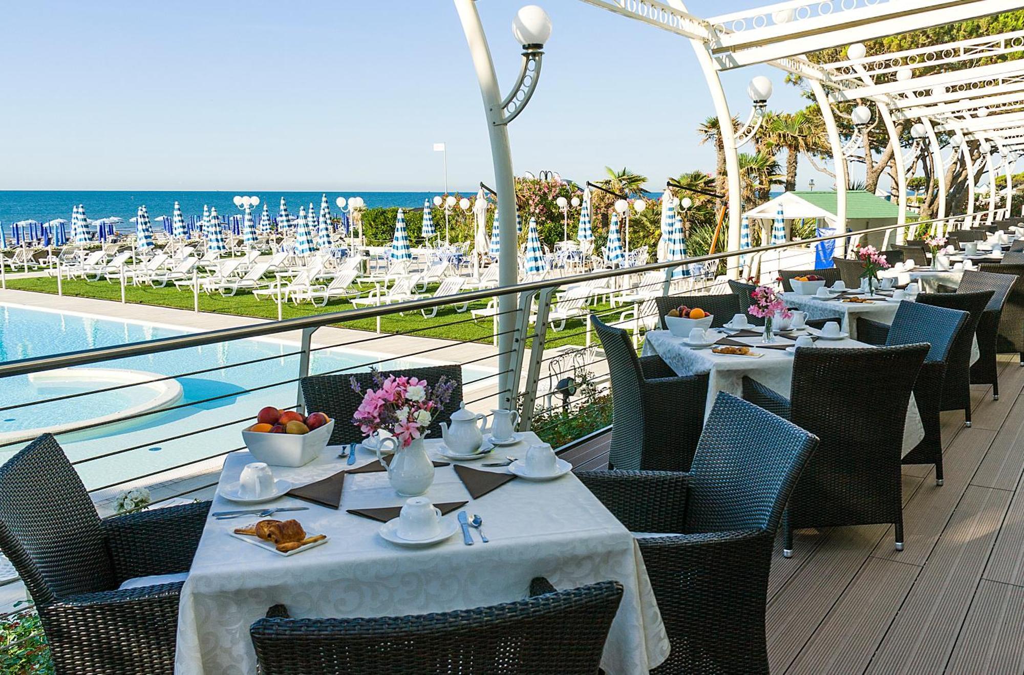 Hotel Le Soleil Lido di Jesolo Exterior photo