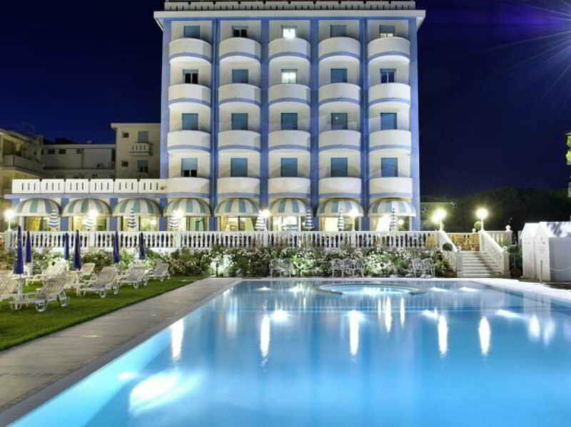 Hotel Le Soleil Lido di Jesolo Exterior photo
